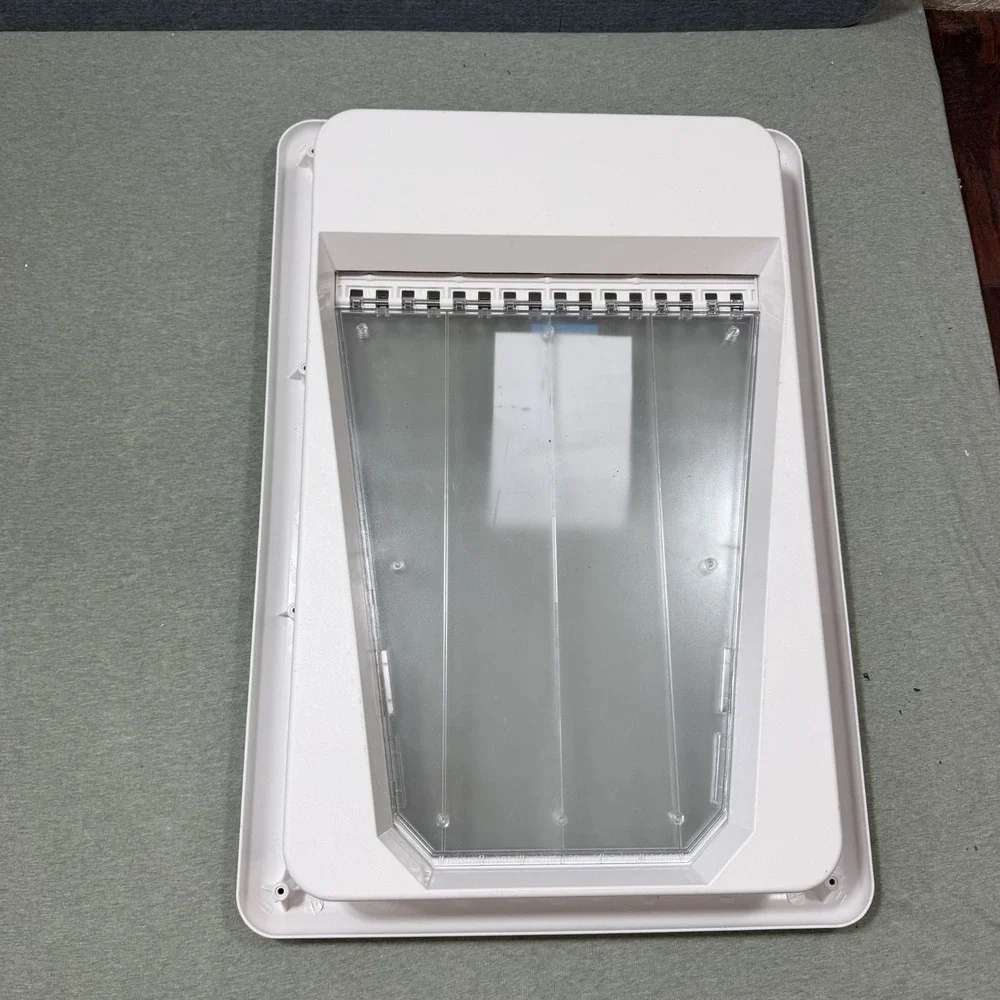 Petsafe Large Electronic SmartDoor Dog And Cat Pet Owner 320-103